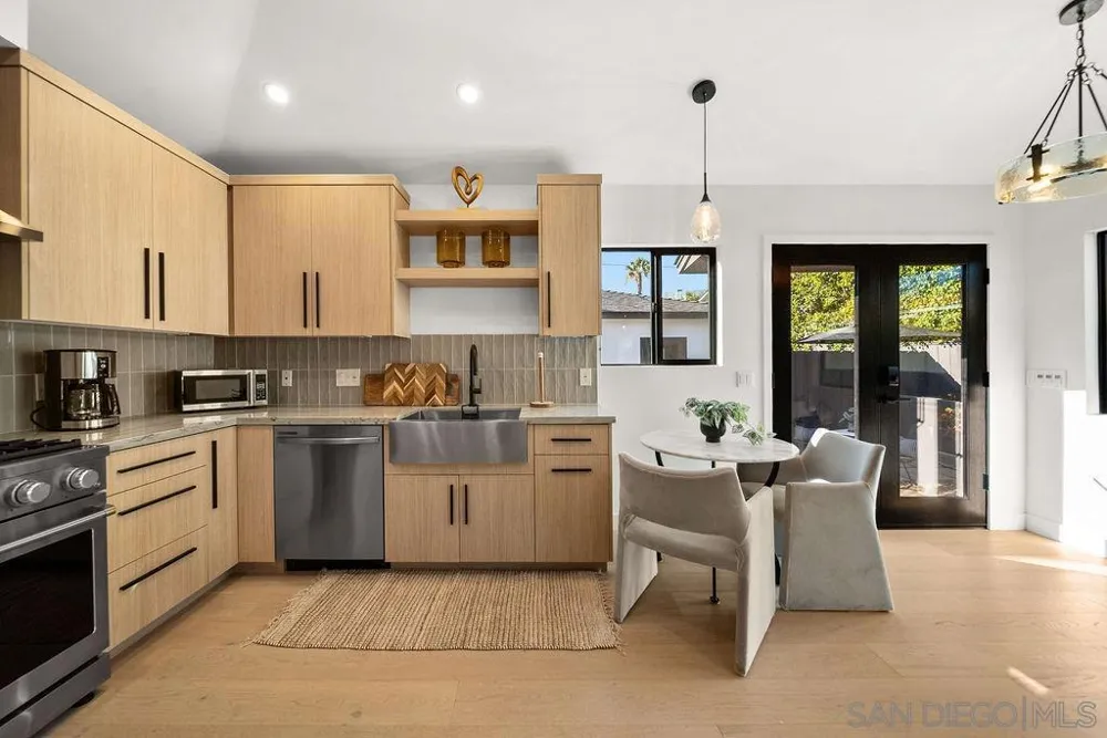 434 Bonair La Jolla, CA 92037