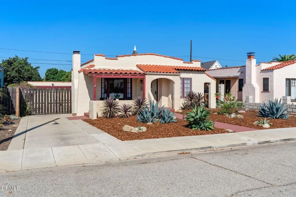 199 S Catalina Street Ventura, CA 93001