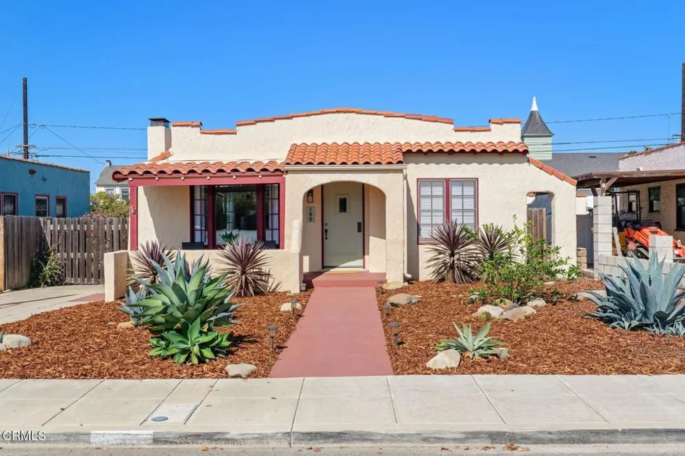 199 S Catalina Street Ventura, CA 93001
