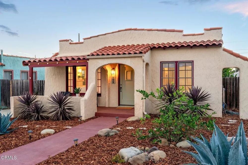 199 S Catalina Street Ventura, CA 93001
