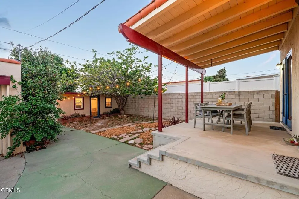 199 S Catalina Street Ventura, CA 93001
