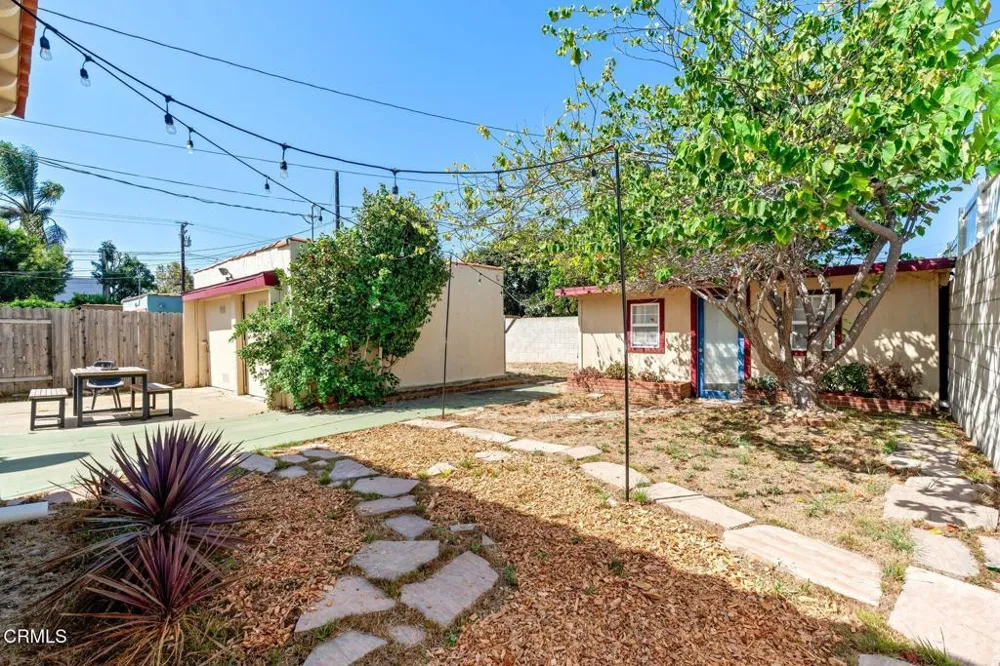 199 S Catalina Street Ventura, CA 93001