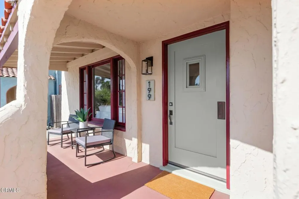 199 S Catalina Street Ventura, CA 93001