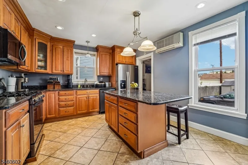 155 W 3Rd St Bayonne, NJ 07002