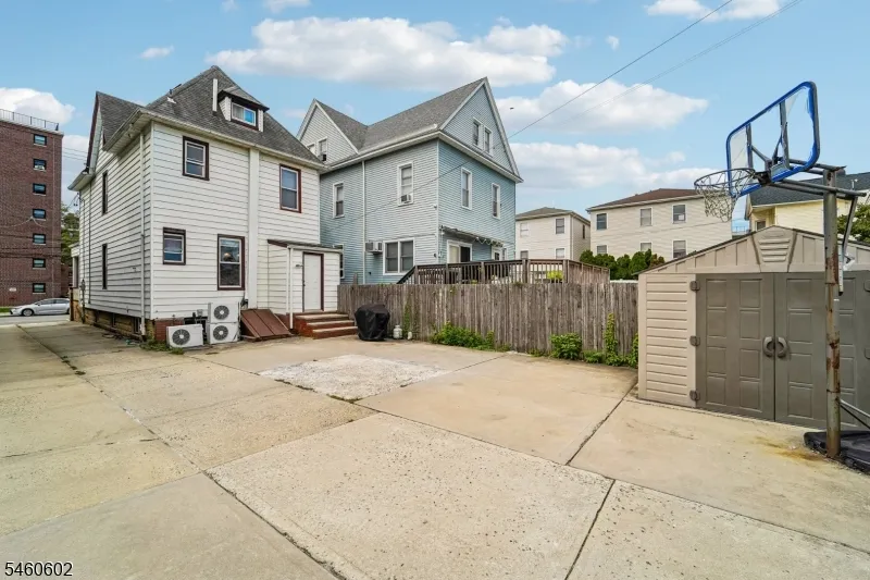 155 W 3Rd St Bayonne, NJ 07002