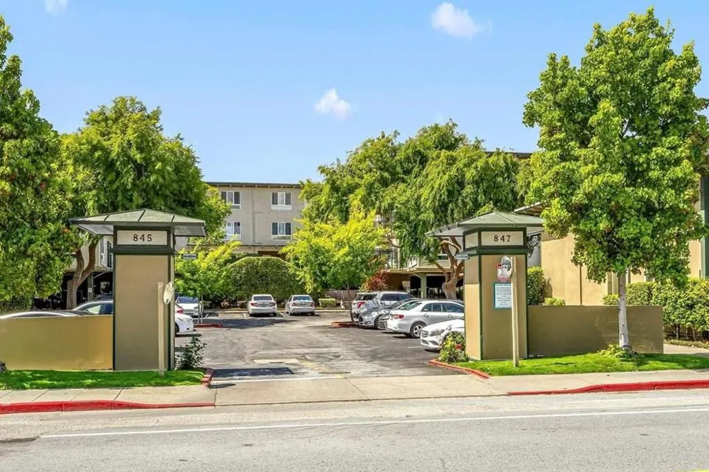 847 Humboldt Street #302 San Mateo, CA 94401