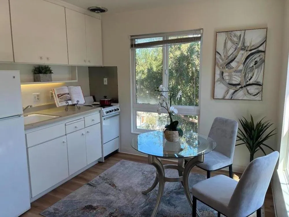847 Humboldt Street #302 San Mateo, CA 94401