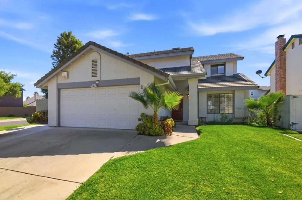 2512 Burlwood Drive Modesto, CA 95355