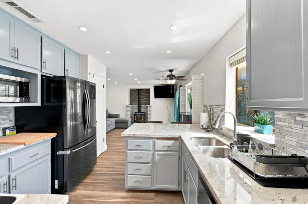 2512 Burlwood Drive Modesto, CA 95355