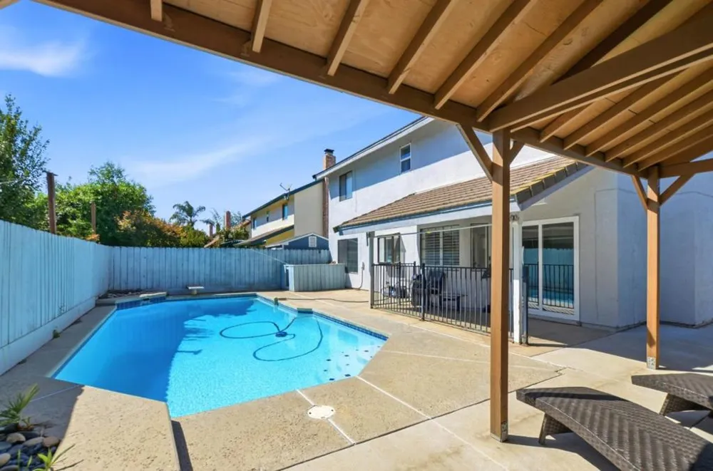 2512 Burlwood Drive Modesto, CA 95355