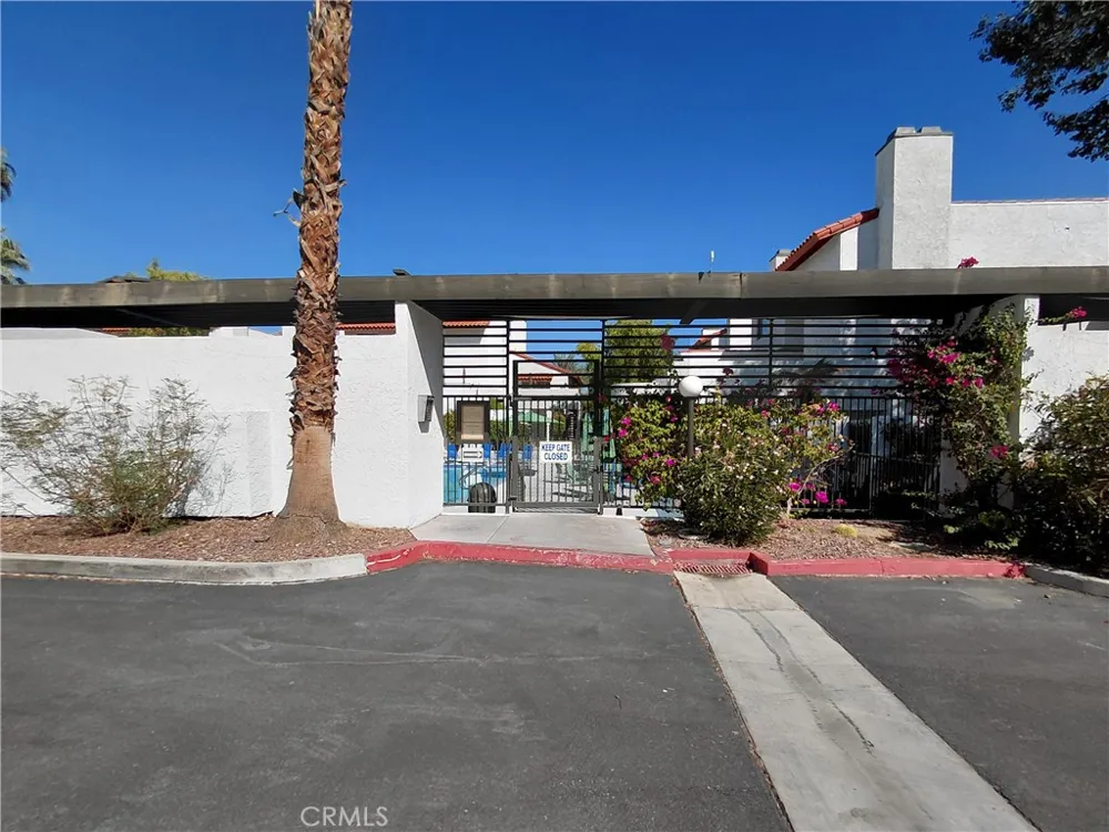 280 S Avenida Caballeros #101 Palm Springs, CA 92262