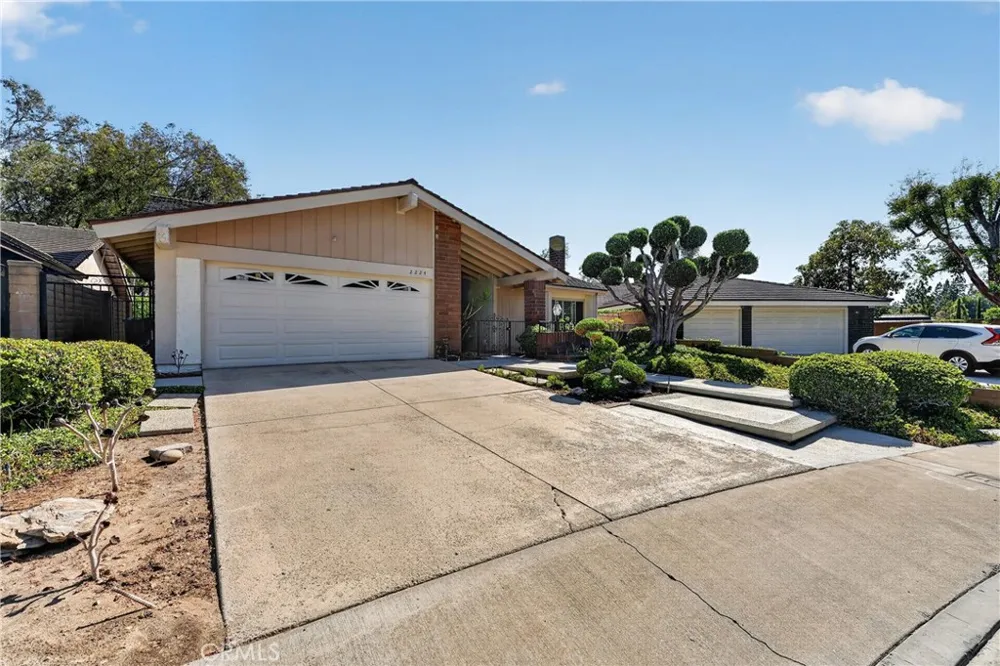 2224 Mountain Ridge Fullerton, CA 92831