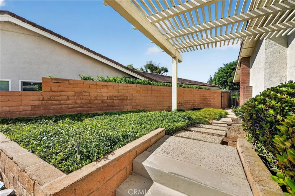 2224 Mountain Ridge Fullerton, CA 92831