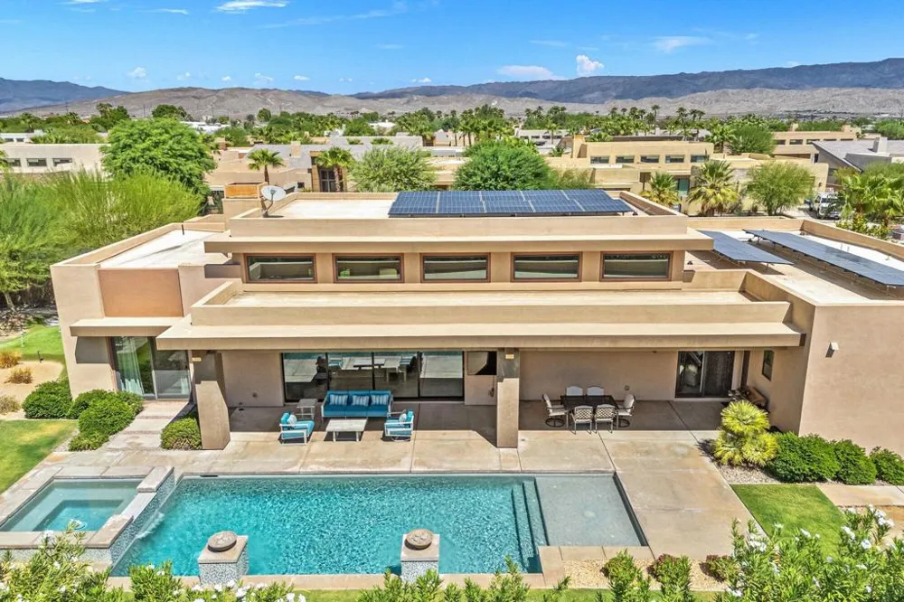 15 Via Montagna Rancho Mirage, CA 92270