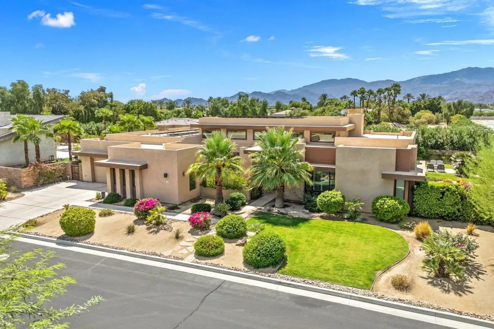 15 Via Montagna Rancho Mirage, CA 92270