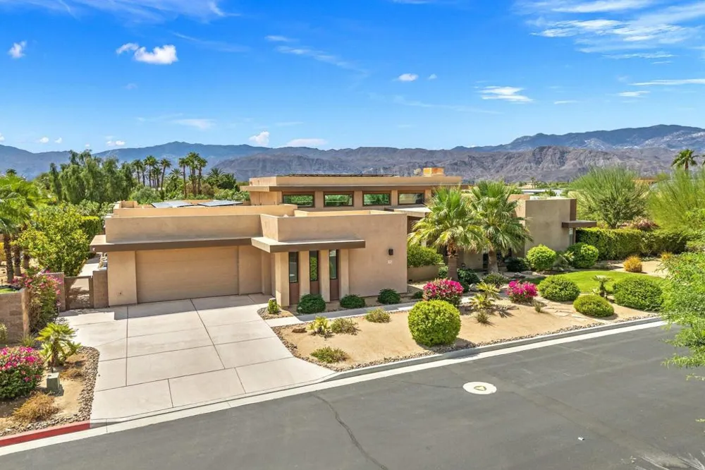 15 Via Montagna Rancho Mirage, CA 92270