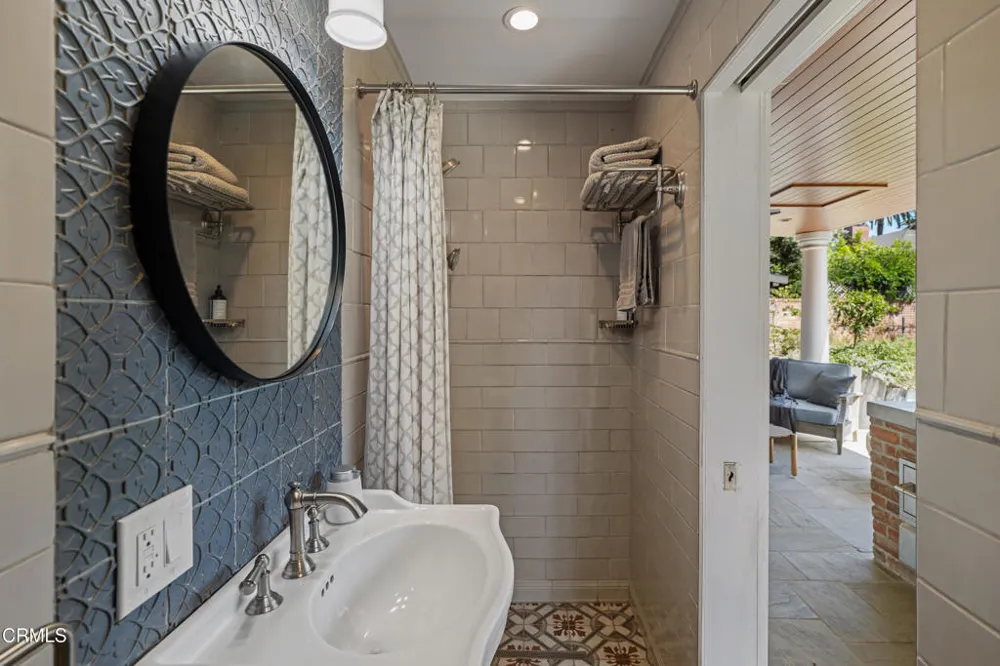 303 Markham Place Pasadena, CA 91105
