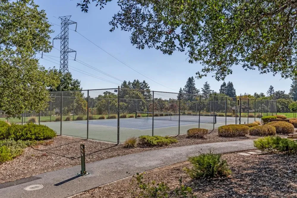 12078 Beauchamps Lane Saratoga, CA 95070
