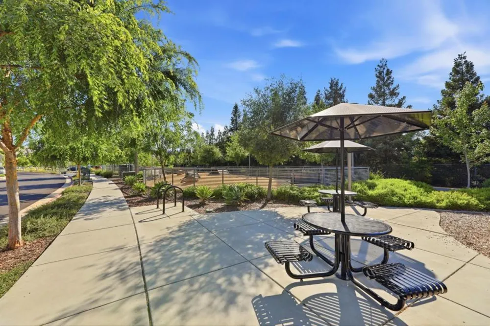 5752 Vibrant Loop San Jose, CA 95119