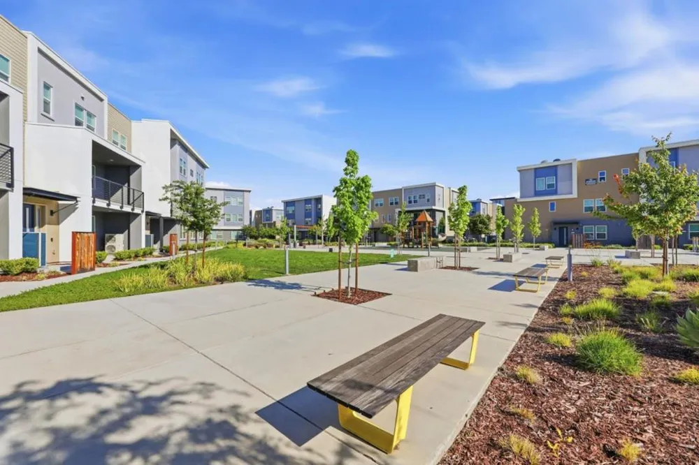 5752 Vibrant Loop San Jose, CA 95119