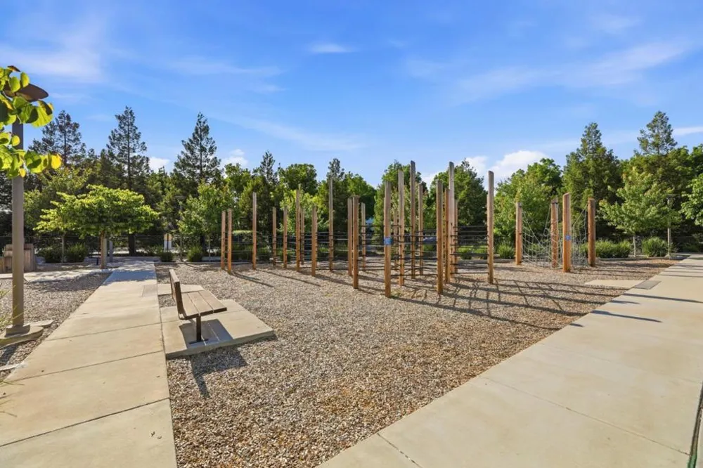 5752 Vibrant Loop San Jose, CA 95119