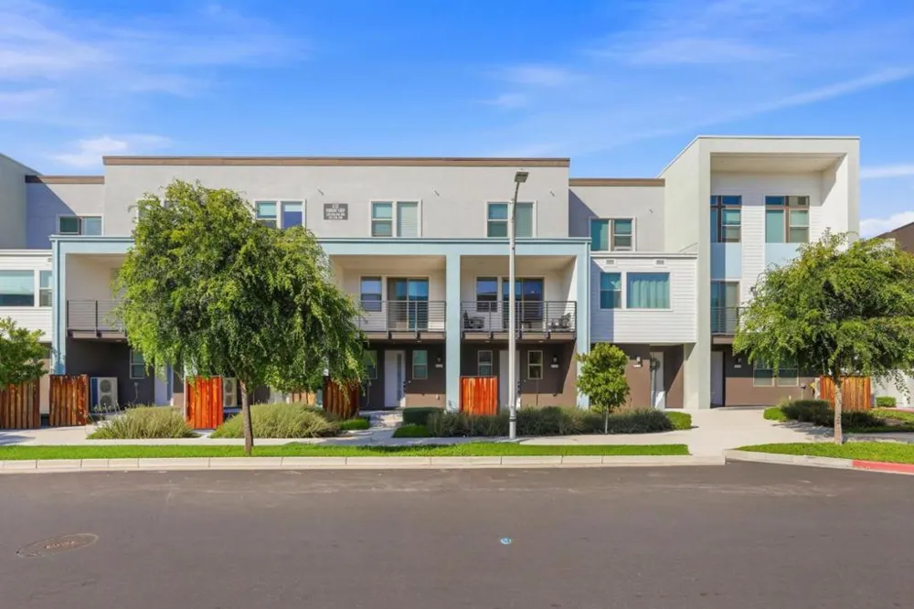 5752 Vibrant Loop San Jose, CA 95119