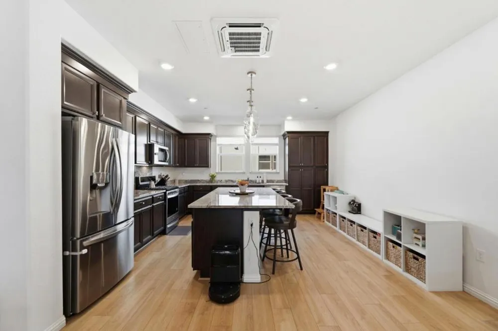 5752 Vibrant Loop San Jose, CA 95119