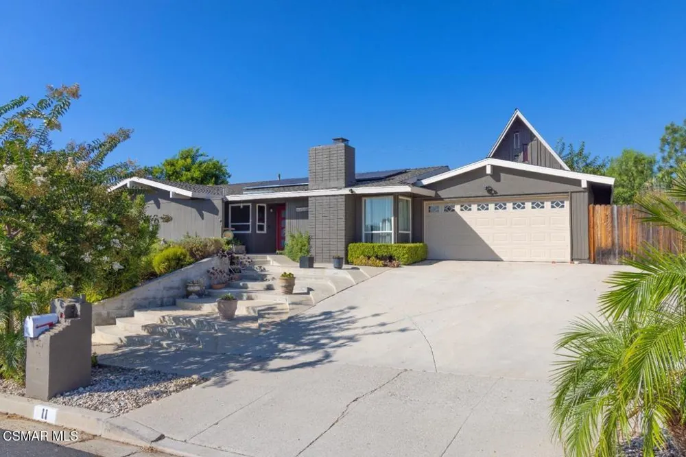 11 Teasdale Street Thousand Oaks, CA 91360