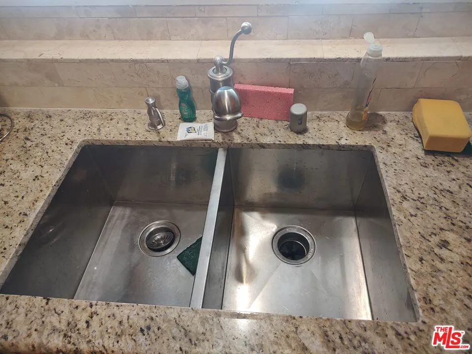 9814 Baden Avenue Chatsworth, CA 91311