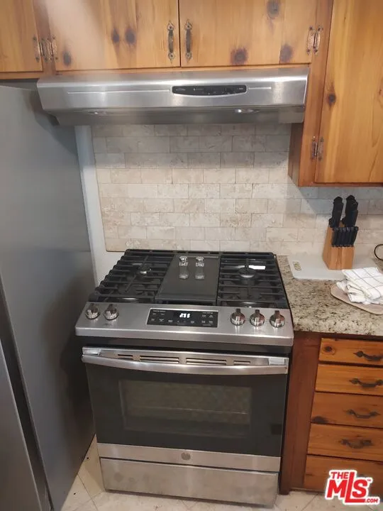 9814 Baden Avenue Chatsworth, CA 91311