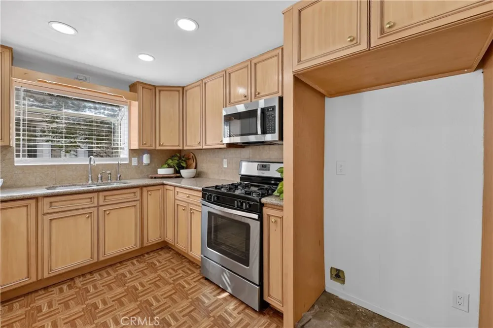 323 Genoa St #A Monrovia, CA 91016