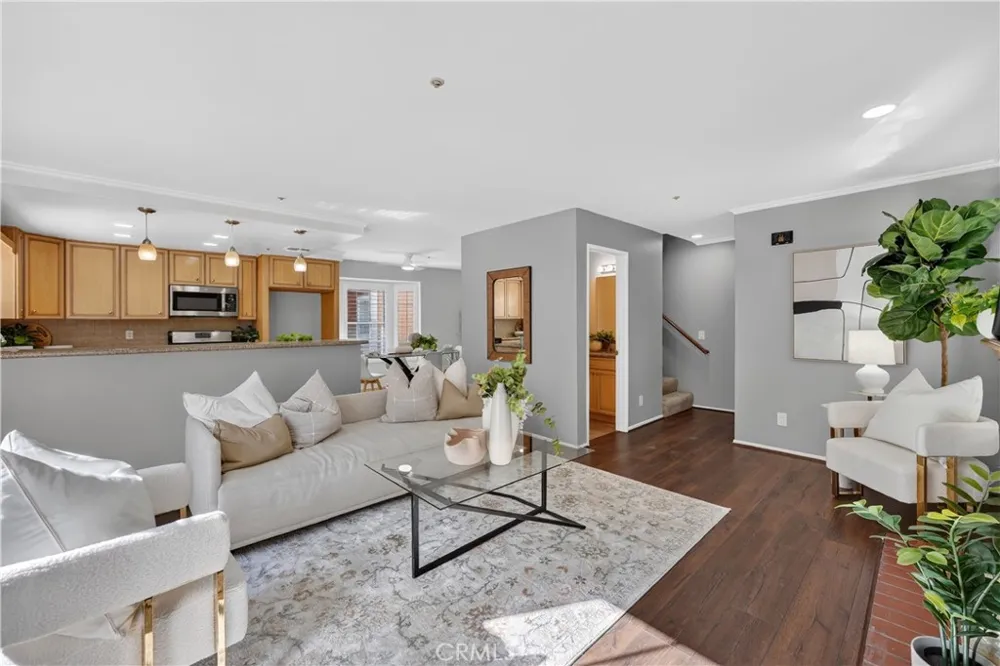 323 Genoa St #A Monrovia, CA 91016