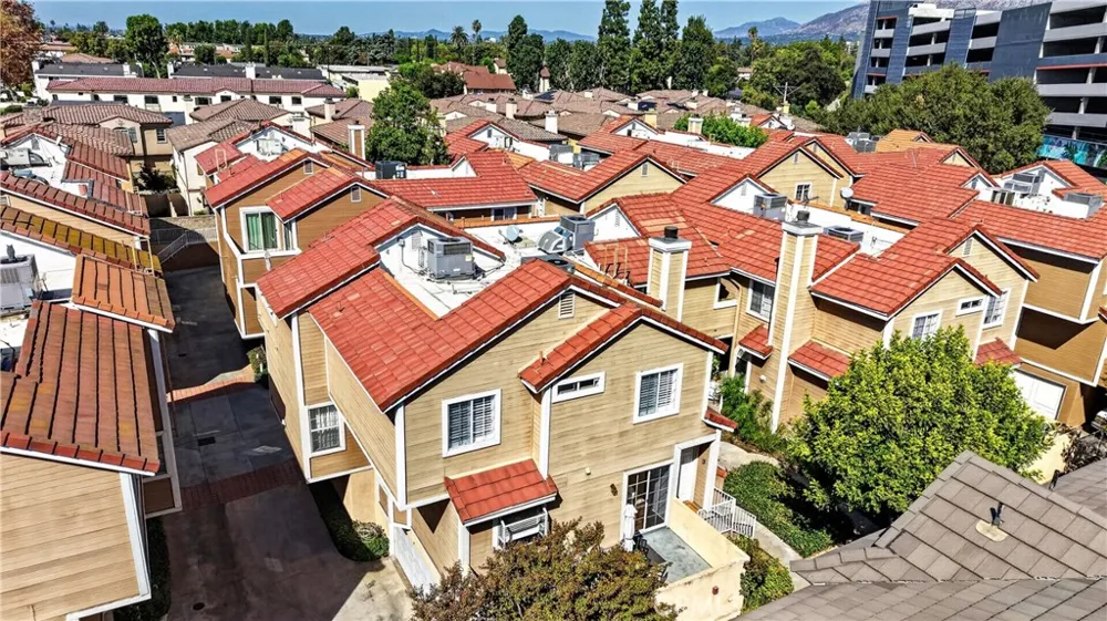 323 Genoa St #A Monrovia, CA 91016