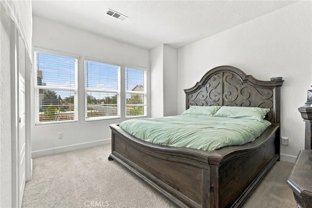 102 E Tyler Avenue Visalia, CA 93291
