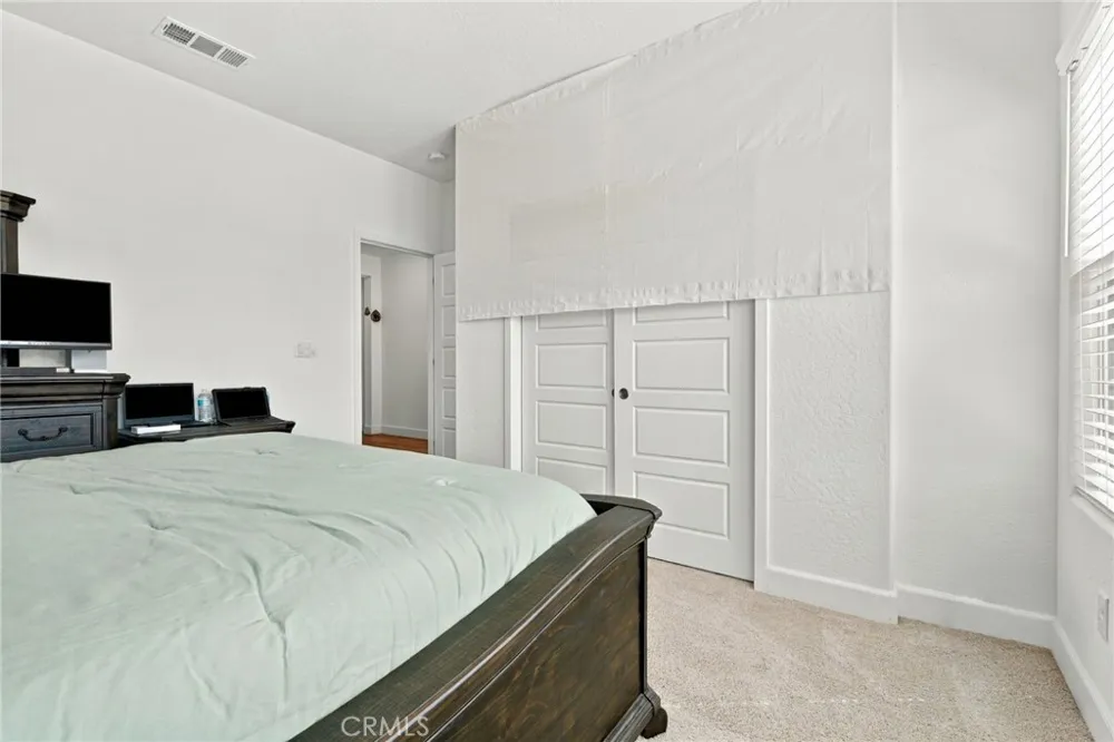 102 E Tyler Avenue Visalia, CA 93291