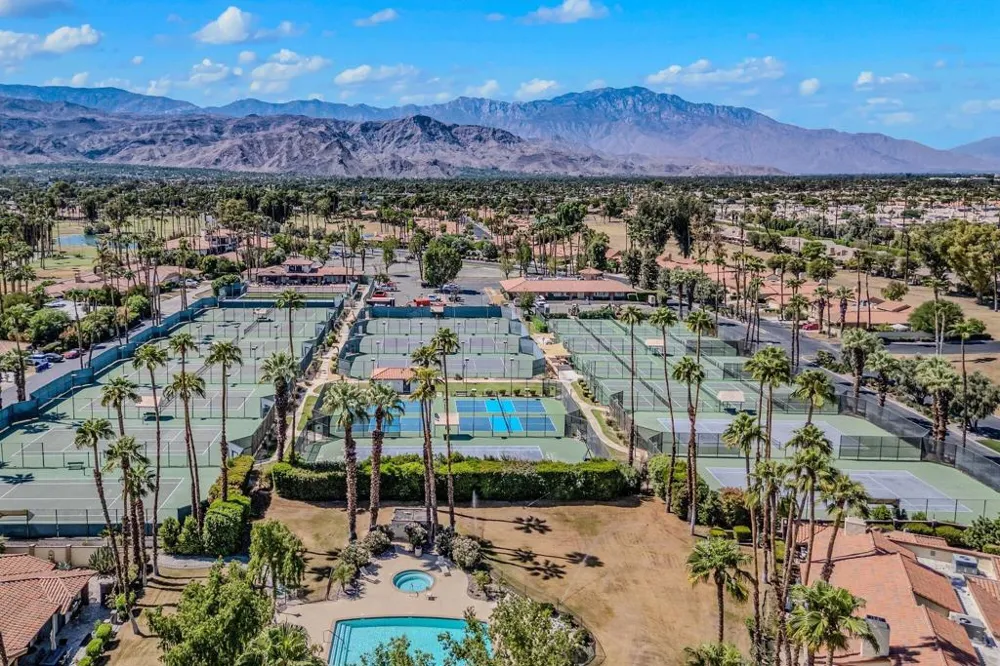 321 San Remo Street Palm Desert, CA 92260
