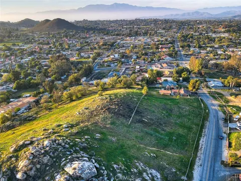 Norwood Ave, Riverside 92505