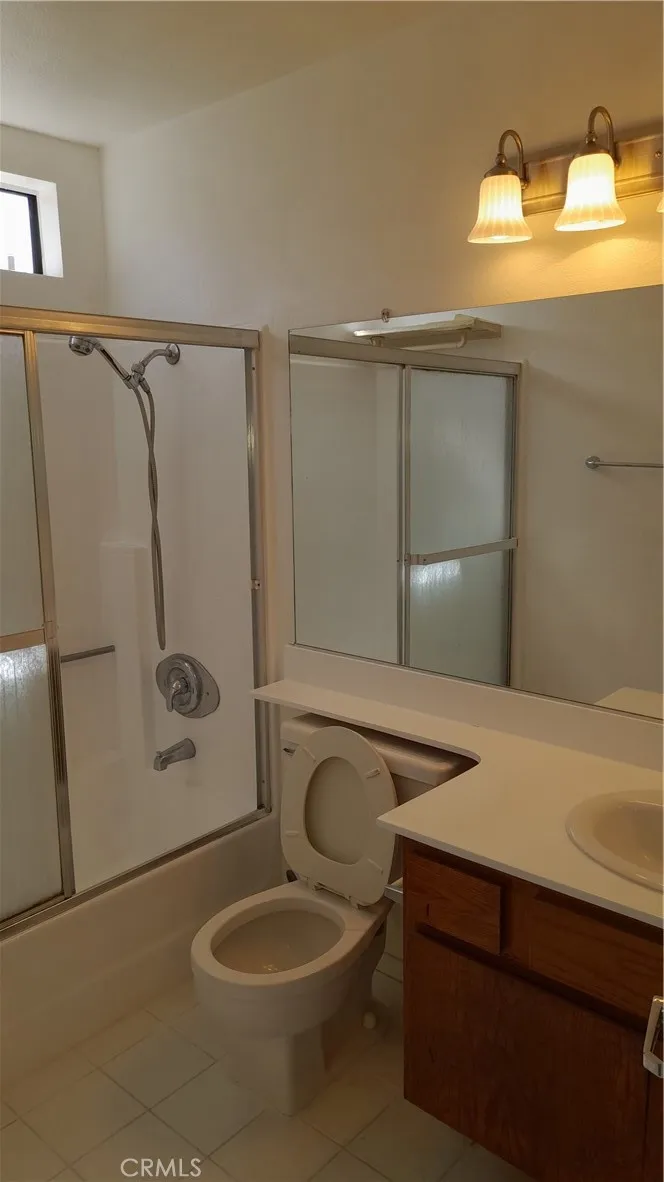 25712 LE PARC #31 Lake Forest, CA 92630
