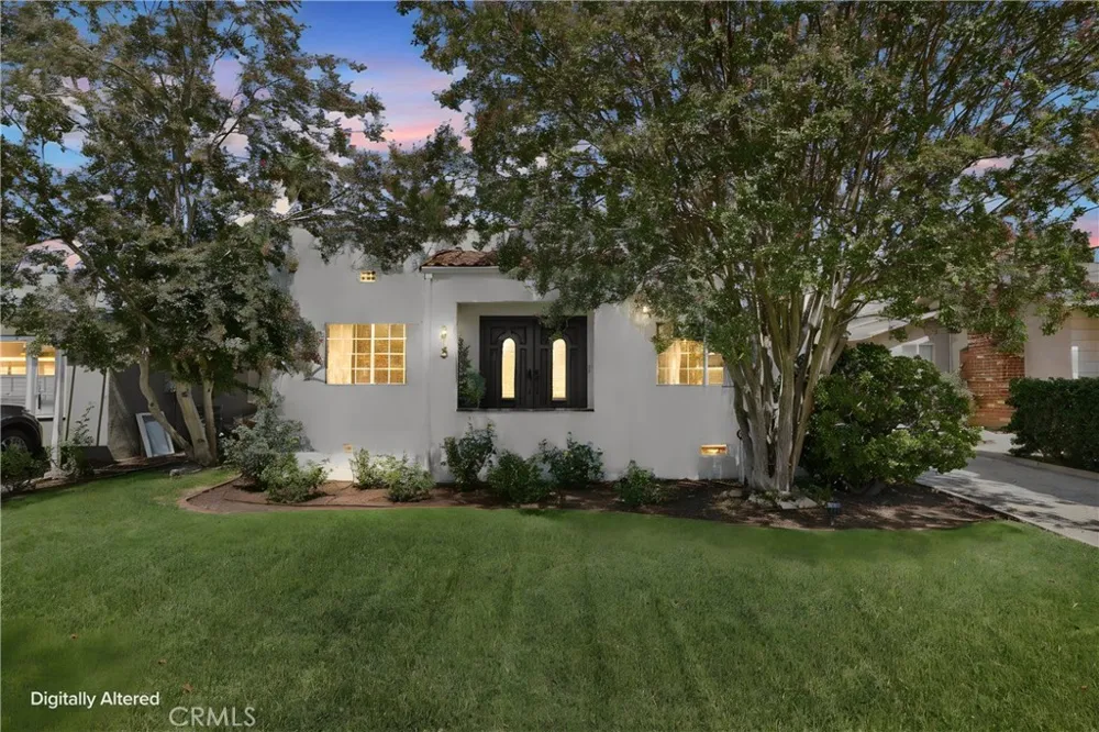 813 Mountain View Altadena, CA 91001