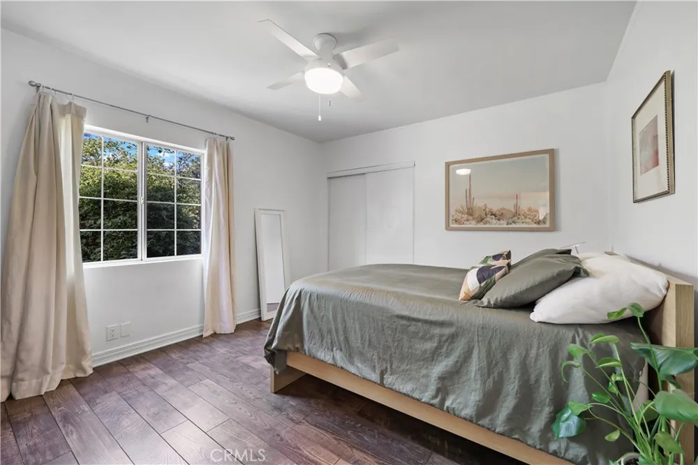 813 Mountain View Altadena, CA 91001