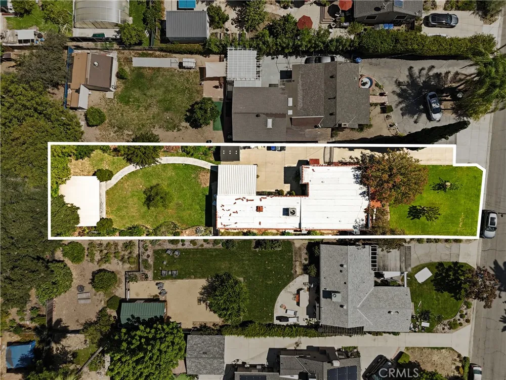 813 Mountain View Altadena, CA 91001