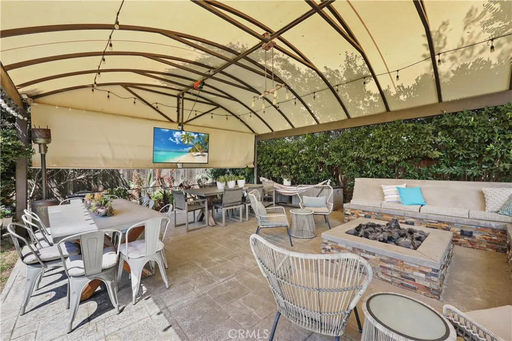 813 Mountain View Altadena, CA 91001