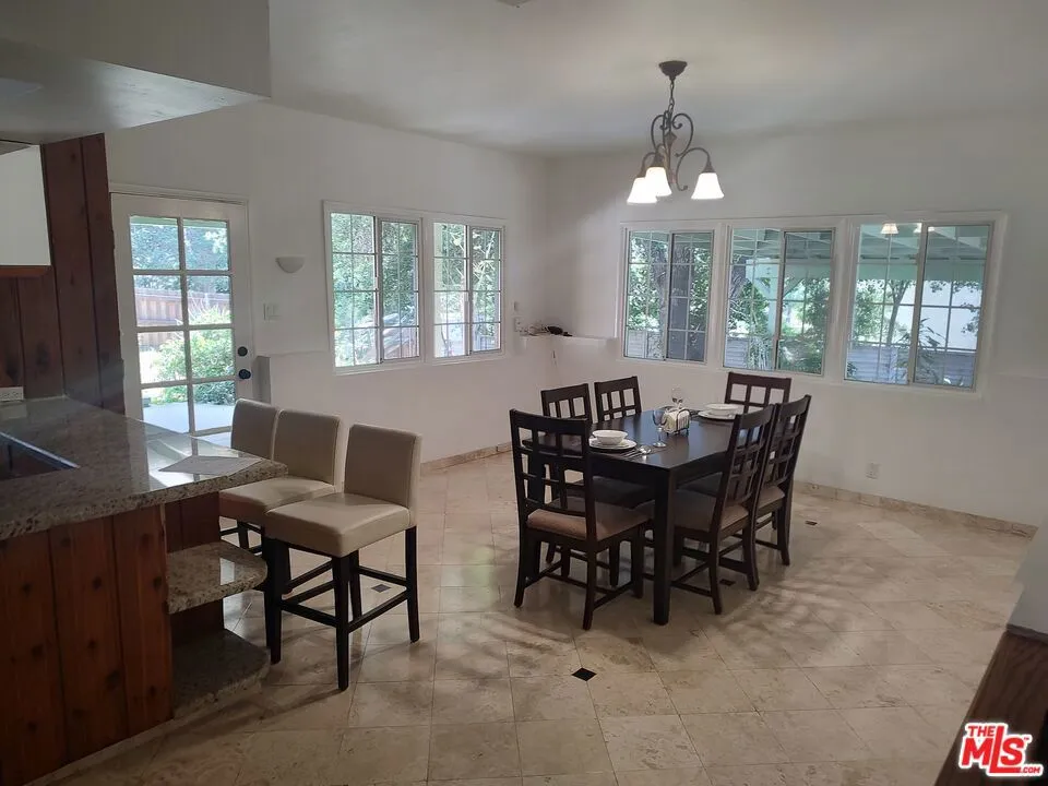 9814 Baden Avenue Chatsworth, CA 91311