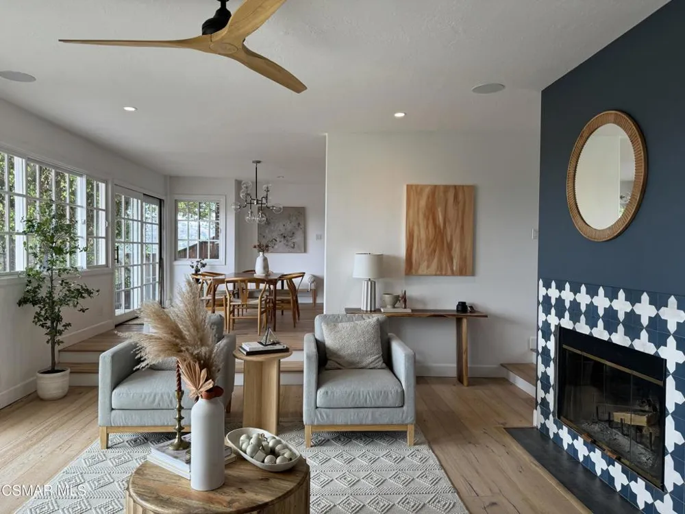 5235 Medina Road Woodland Hills, CA 91364