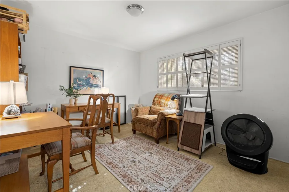 2736 W Court Street Rialto, CA 92376