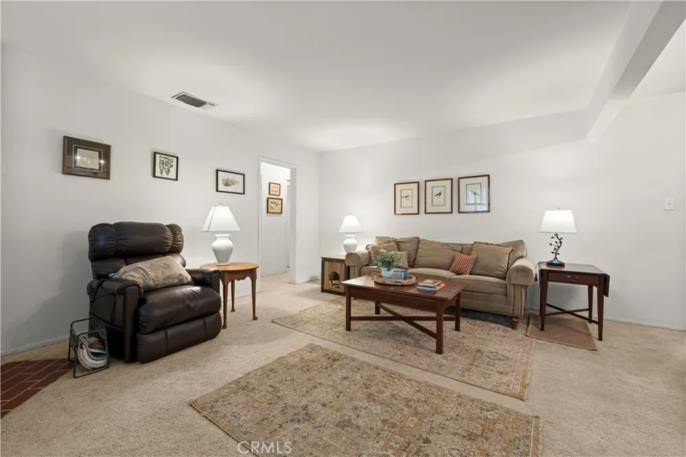 2736 W Court Street Rialto, CA 92376