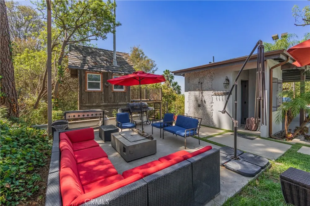 1455 Queen Summit West Covina, CA 91791
