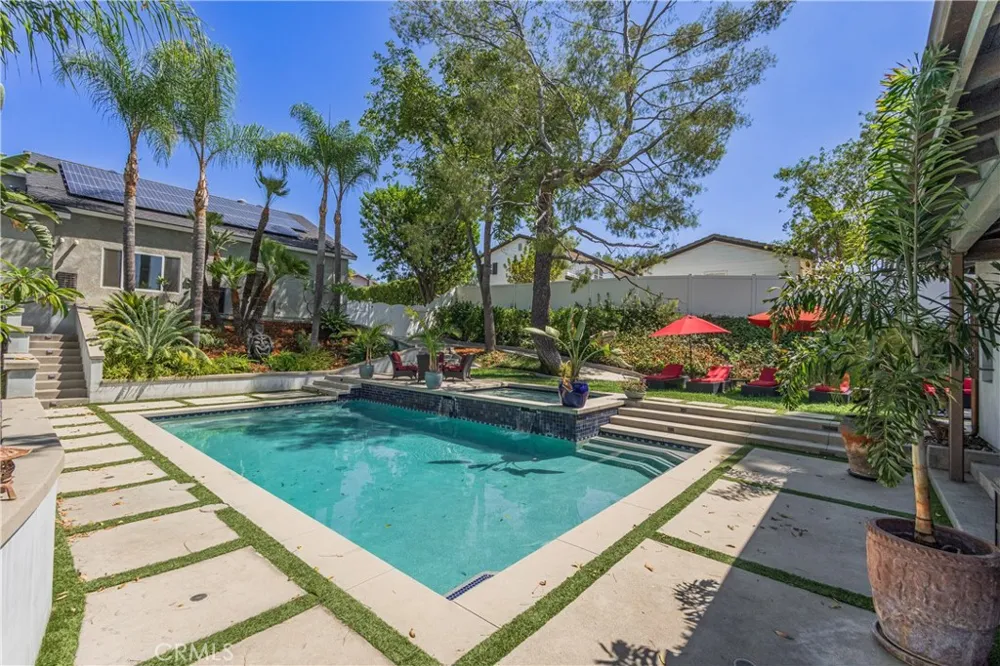1455 Queen Summit West Covina, CA 91791