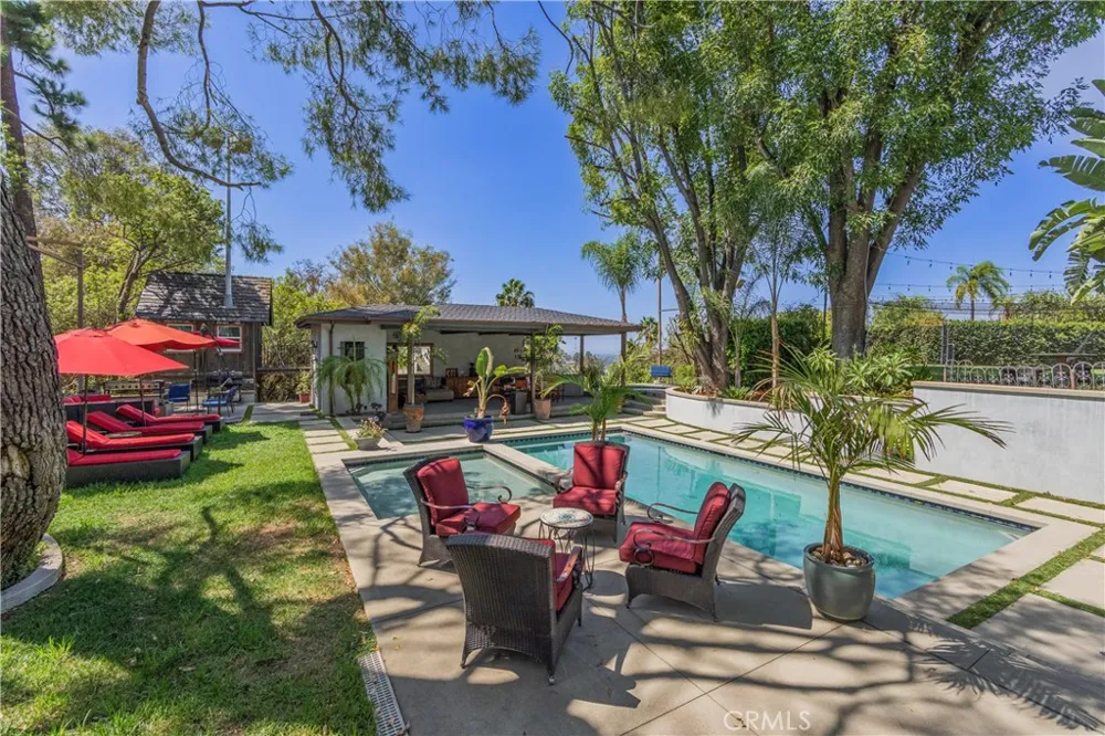 1455 Queen Summit West Covina, CA 91791