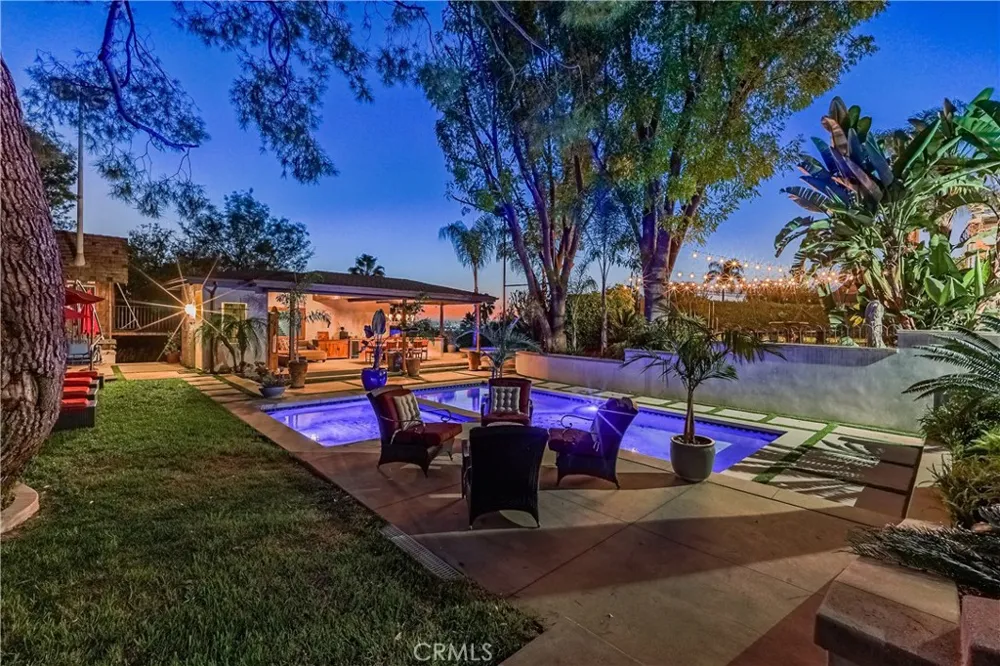 1455 Queen Summit West Covina, CA 91791